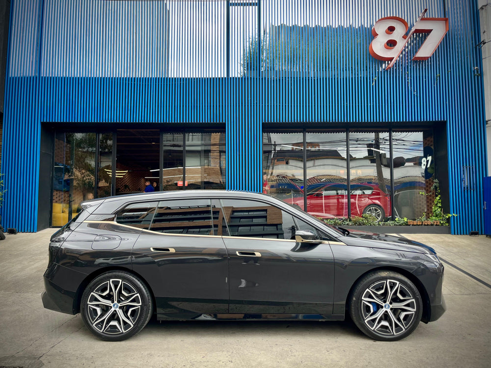 BMW IX XDRIVE40 ATELLIER