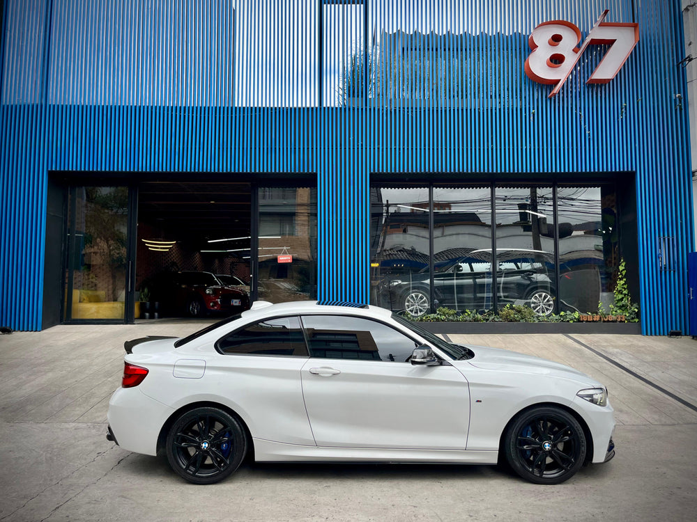 BMW M240i