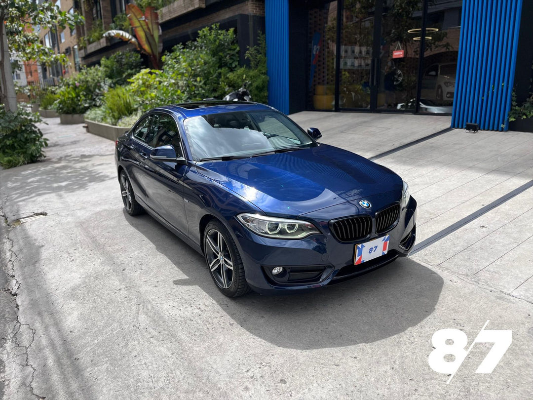 BMW 220I COUPE