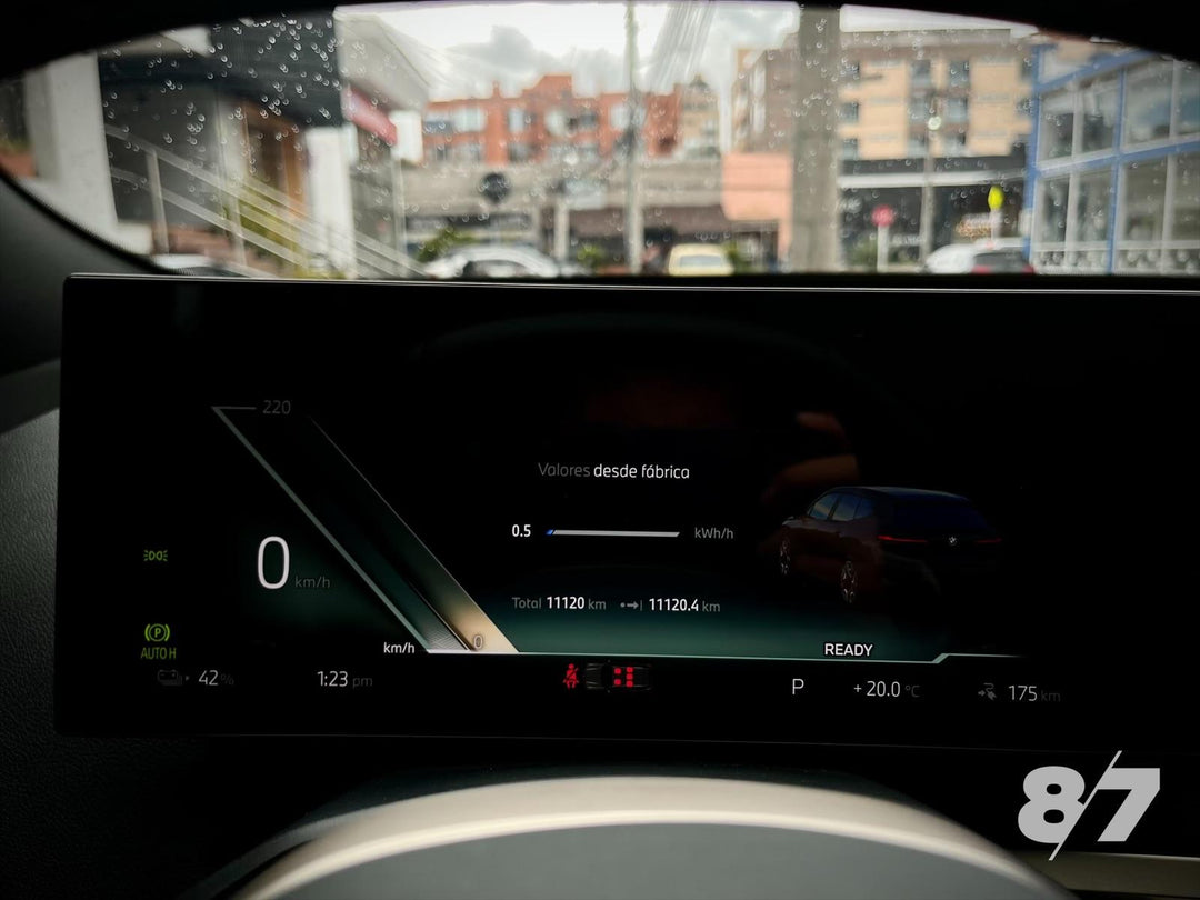 BMW IX XDRIVE40 ATELLIER