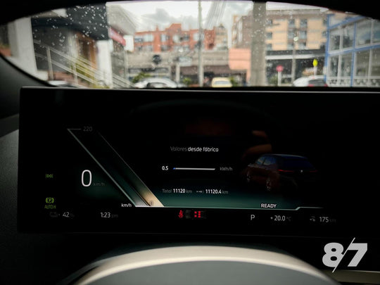 BMW IX XDRIVE40 ATELLIER