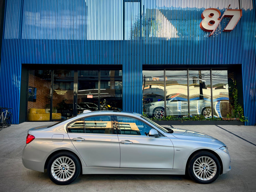 BMW SERIE 3 320I