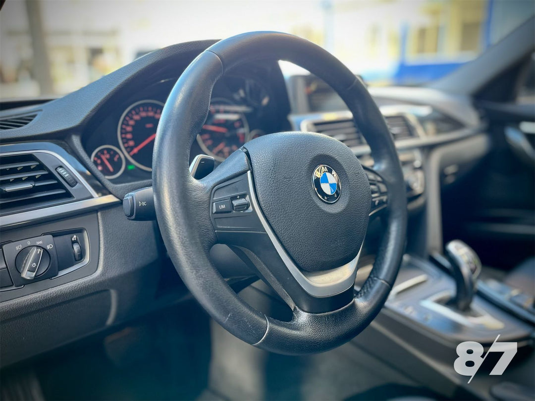 BMW SERIE 3 320I