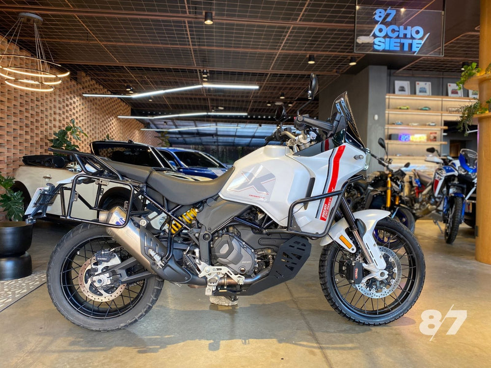DUCATI DESERT X