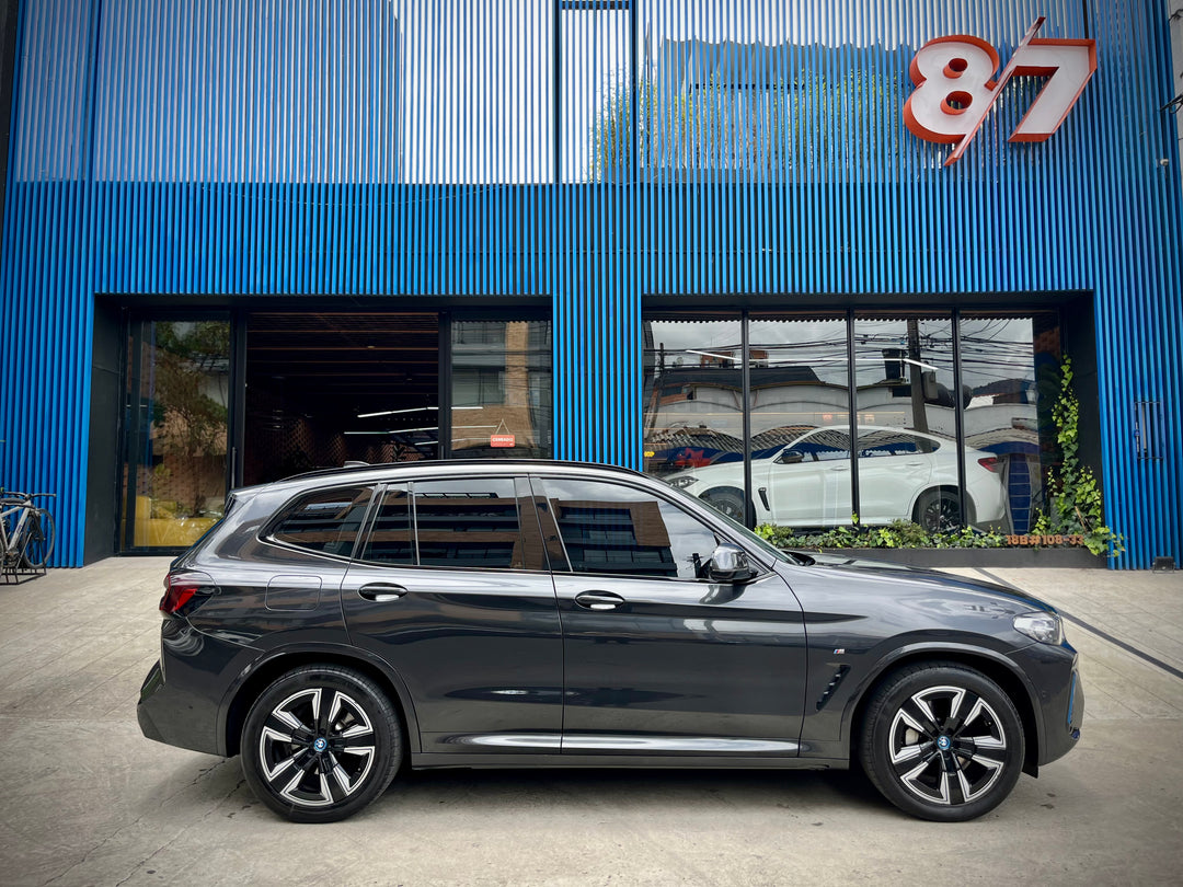 BMW IX3 M SPORT