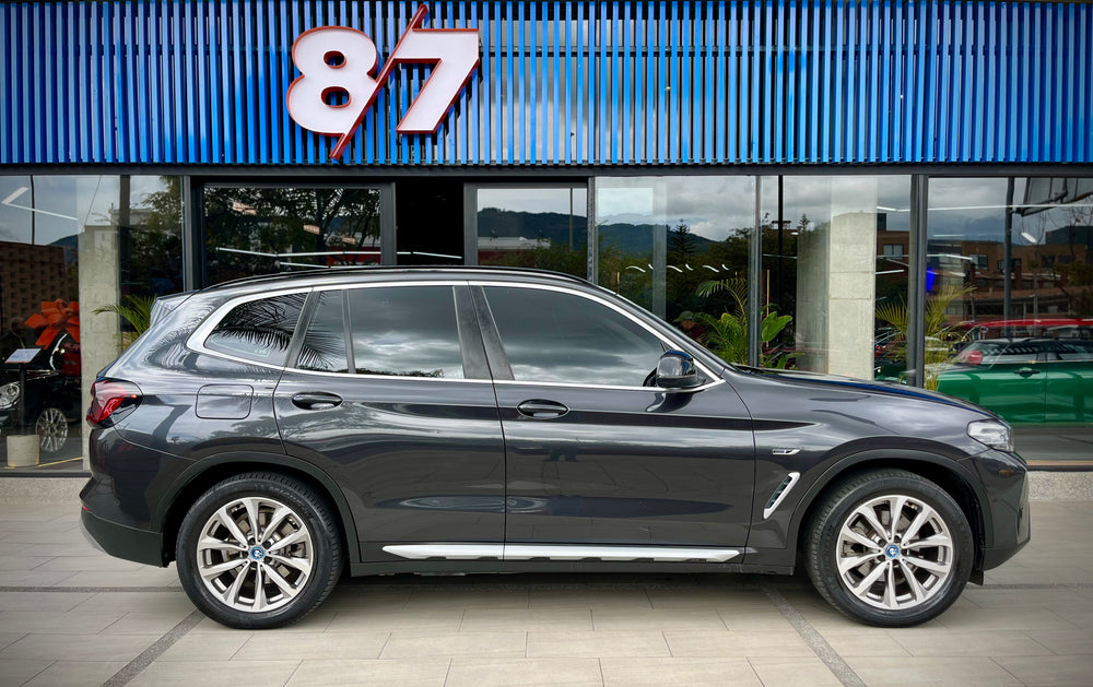 BMW X3 XDRIVE 30e PLUG IN