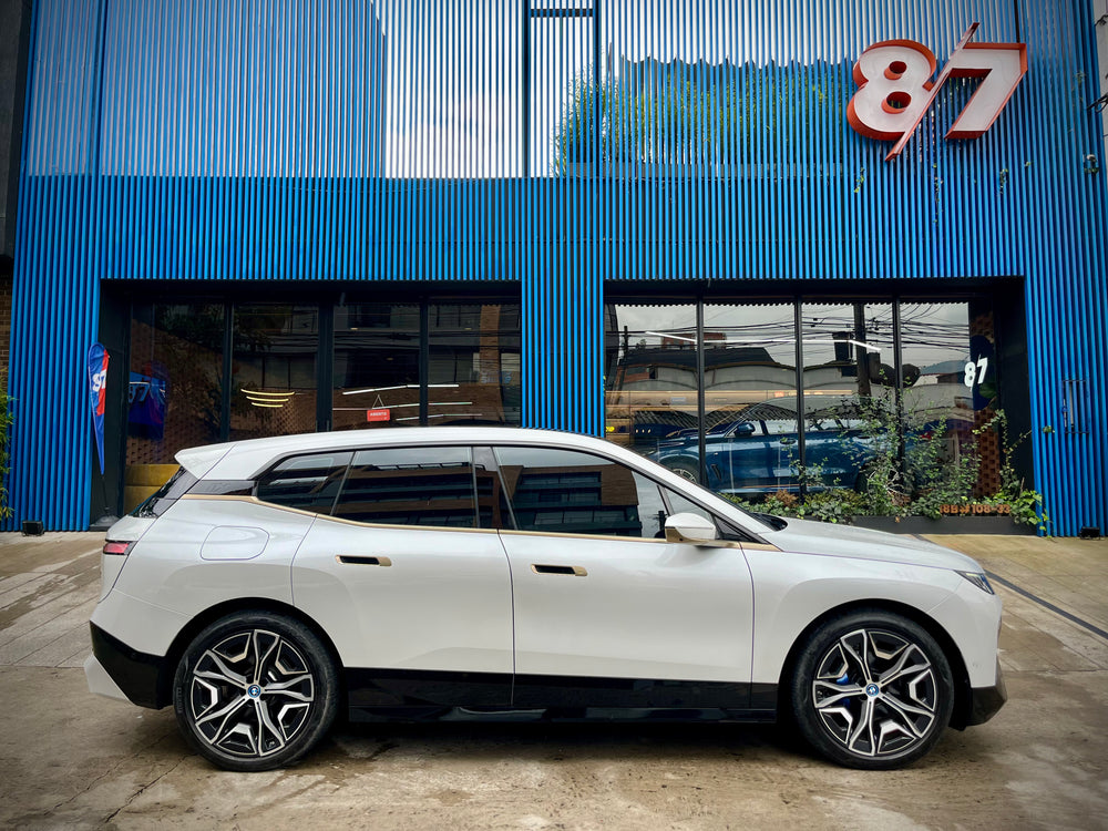BMW IX XDRIVE40 ATELLIER