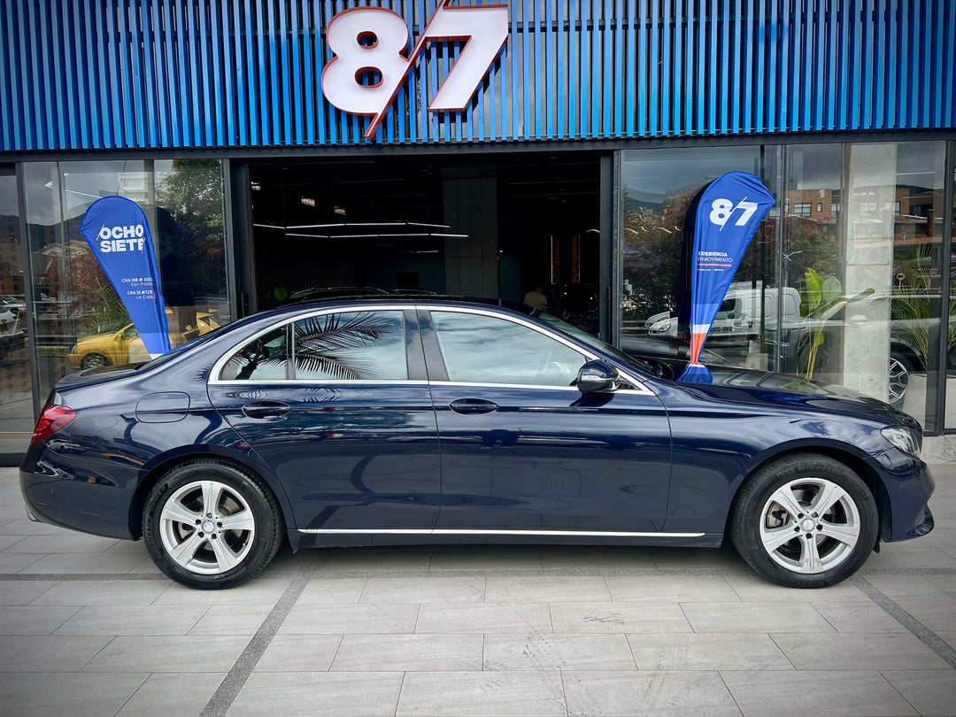 MERCEDES BENZ E 200