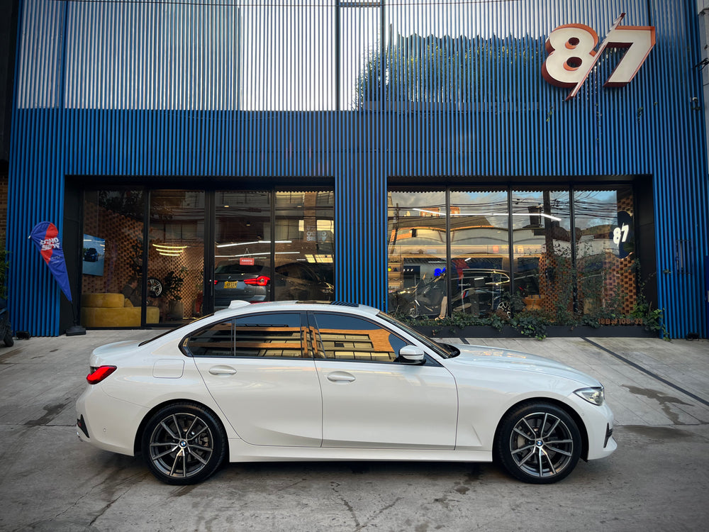 BMW 330i SportLine
