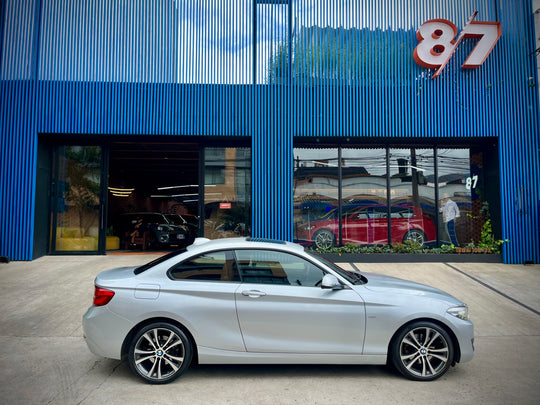 BMW 220I COUPE