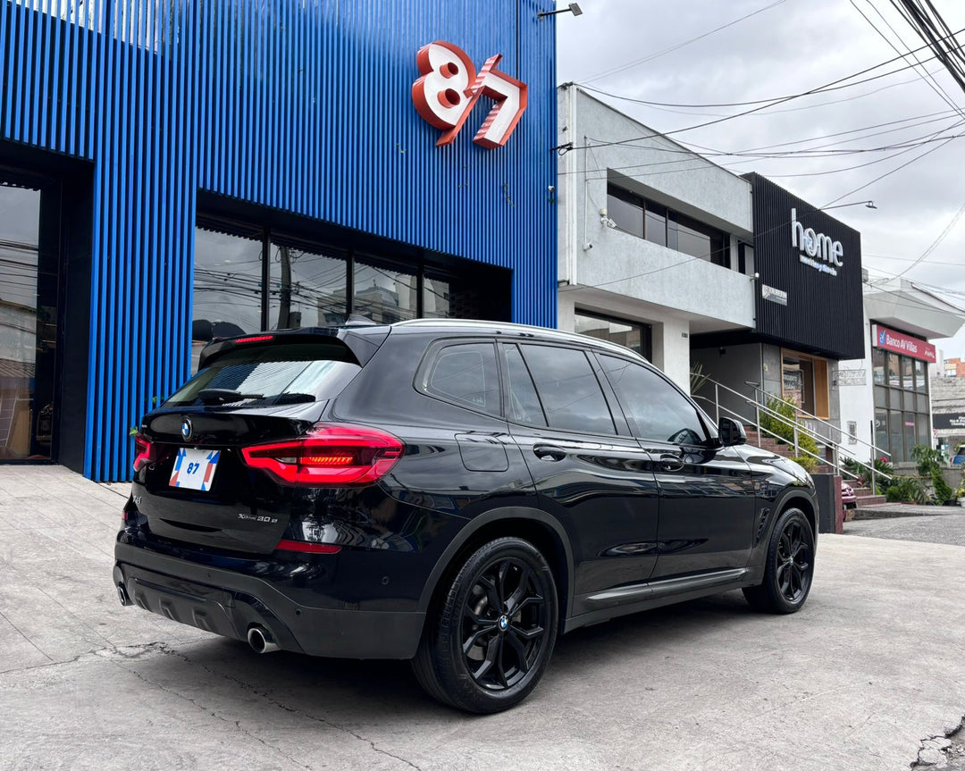 BMW  X3 XDRIVE 30E