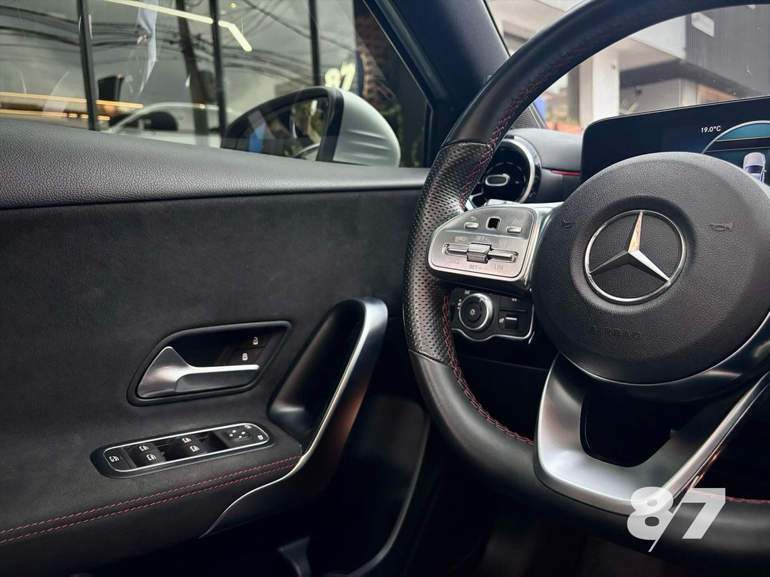 MERCEDES BENZ A 200