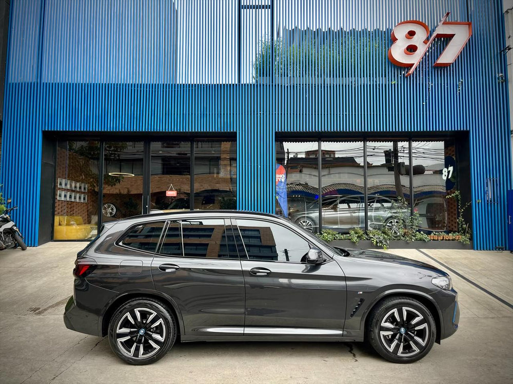 BMW IX3 M SPORT