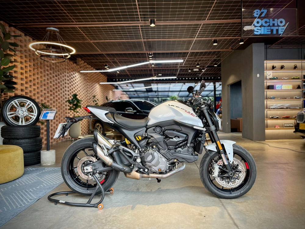 DUCATI MONSTER