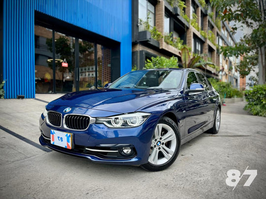 BMW 320i