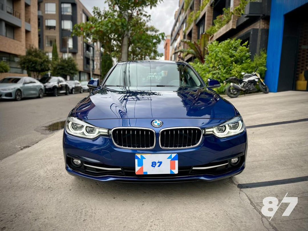BMW 320i