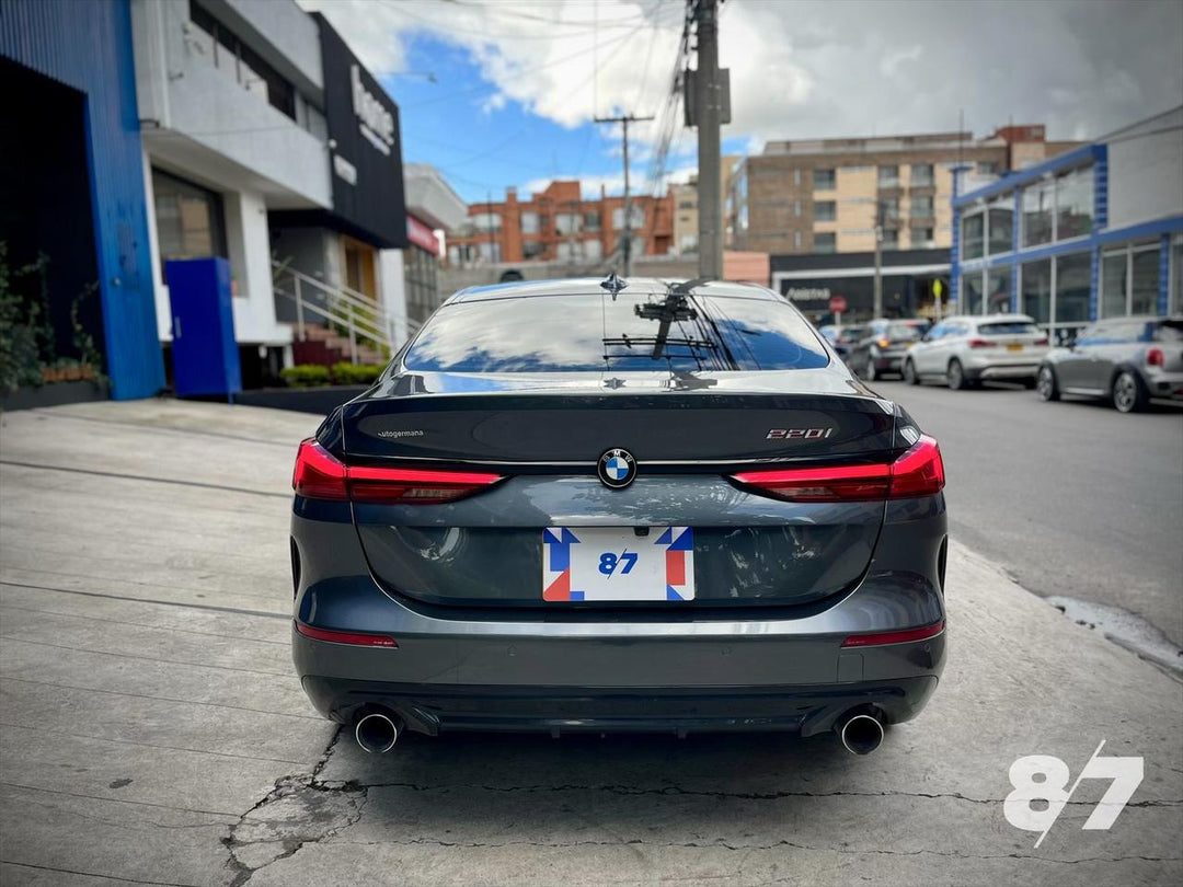 BMW 220i GRAN COUPE