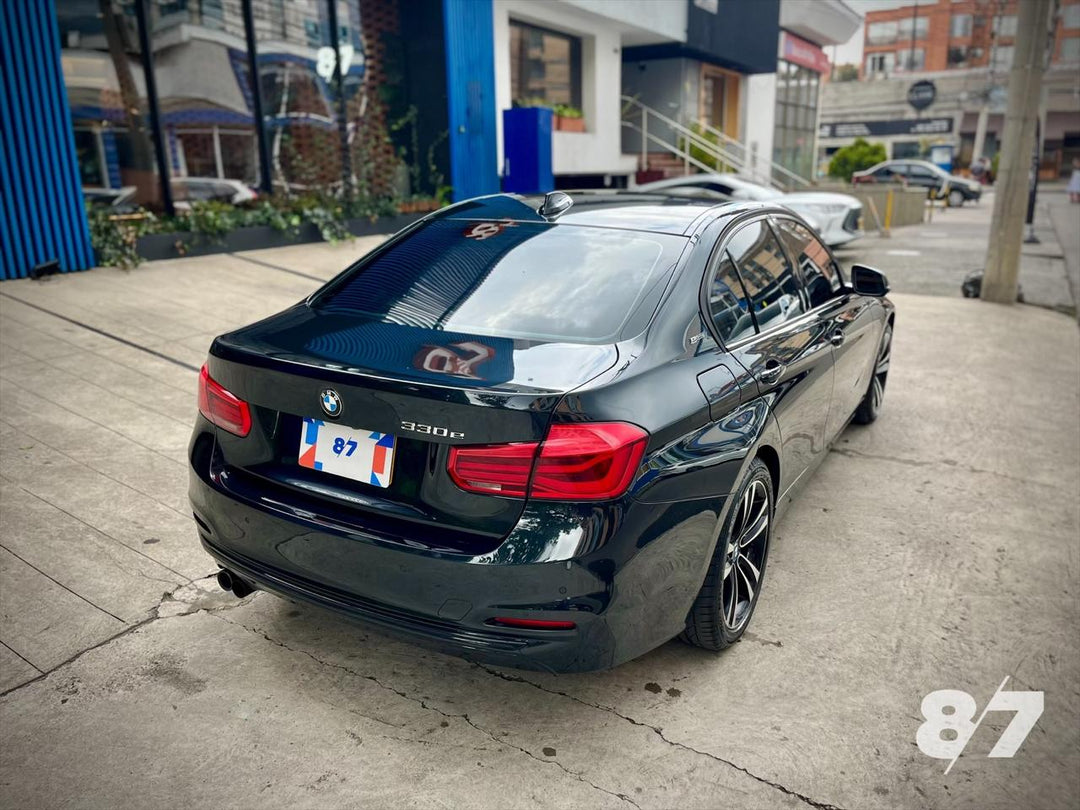BMW 330e HIBRÍDO