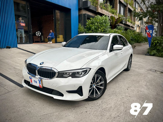 BMW 330E PLUG-IN HYBRID