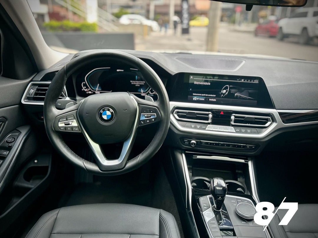 BMW 330E PLUG-IN HYBRID