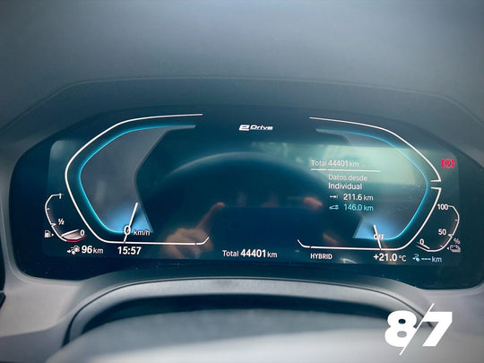 BMW 330E PLUG-IN HYBRID