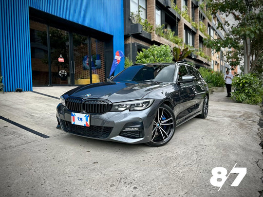 BMW 330i Touring