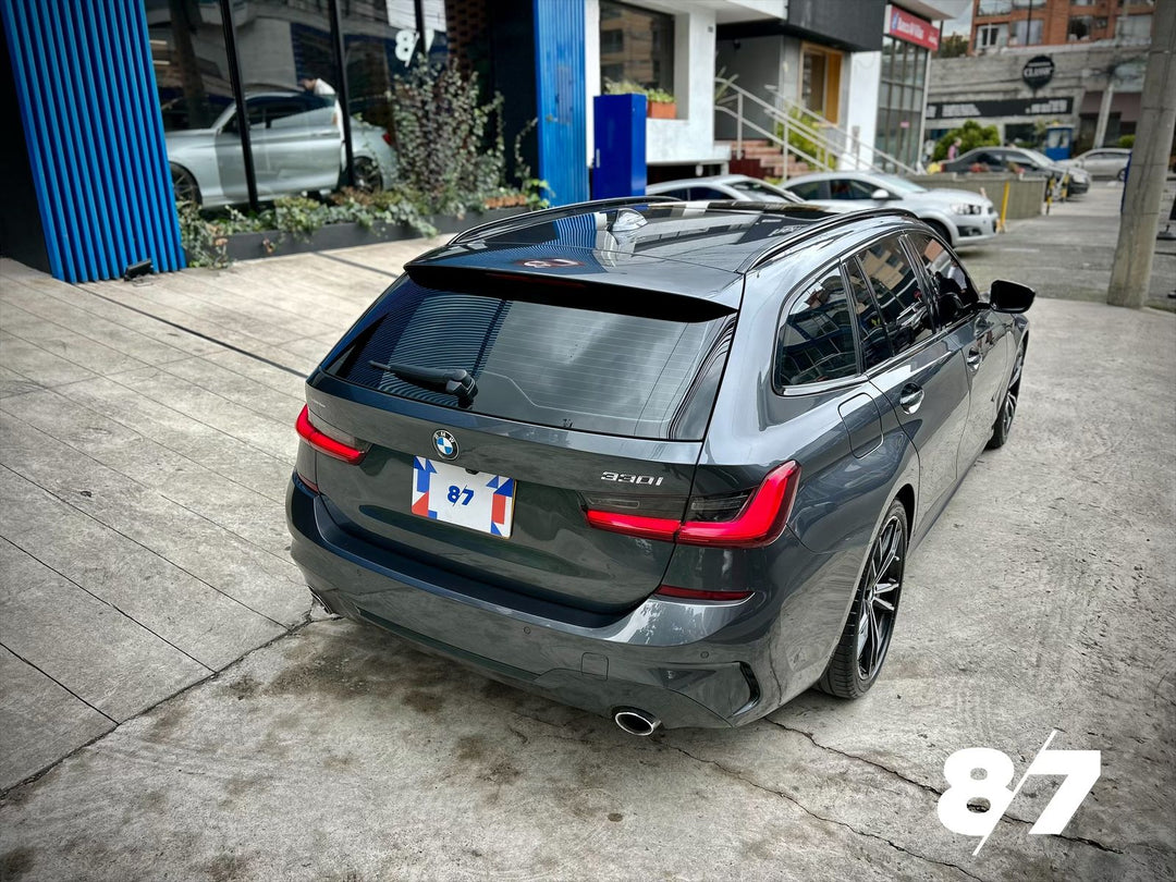 BMW 330i Touring