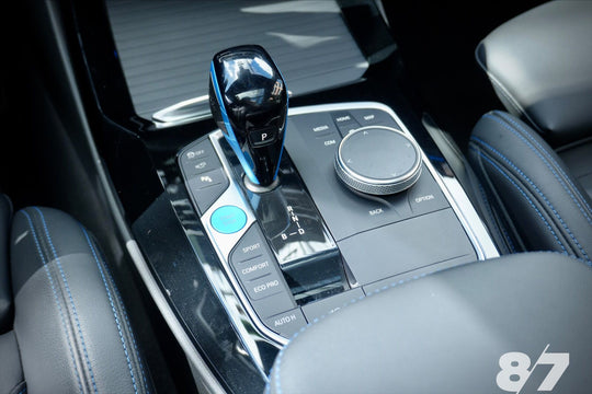 BMW IX3 M SPORT