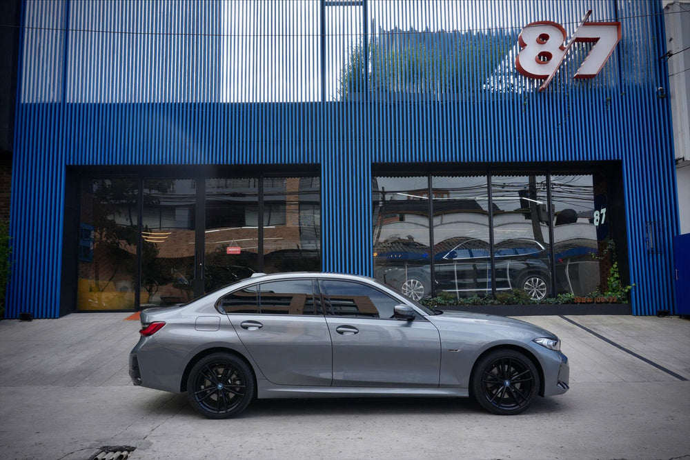 BMW 330E M SPORT PLUG IN