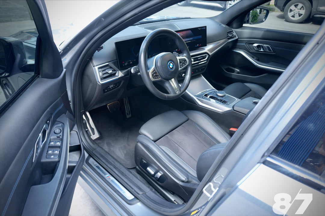 BMW 330E M SPORT PLUG IN