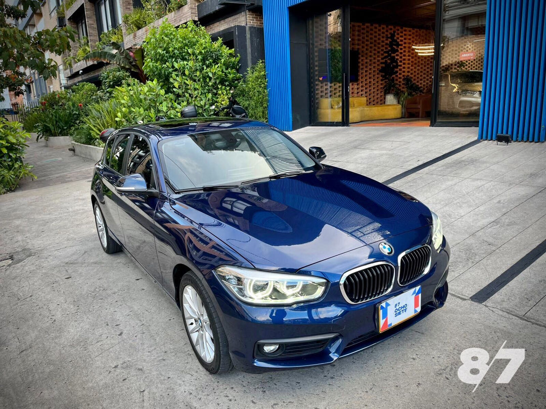 BMW 120i CONNECT