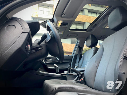 BMW 120i CONNECT