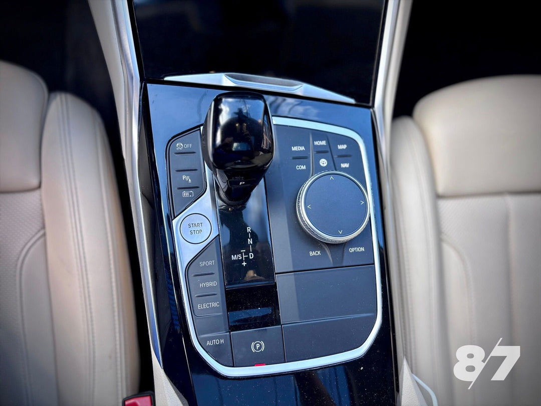 BMW 330E PLUG-IN HYBRID
