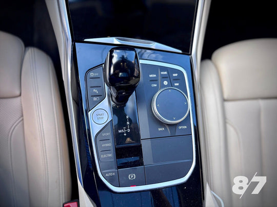 BMW 330E PLUG-IN HYBRID