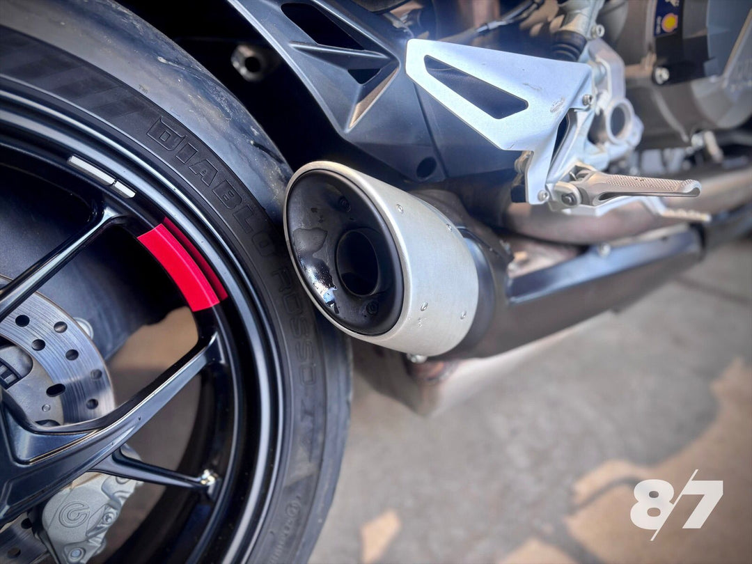 DUCATI STREETFIGHTER V2 2024