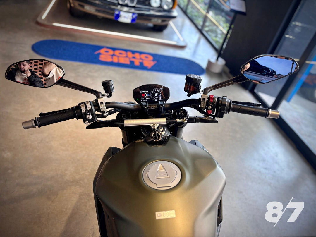 DUCATI STREETFIGHTER V2 2024