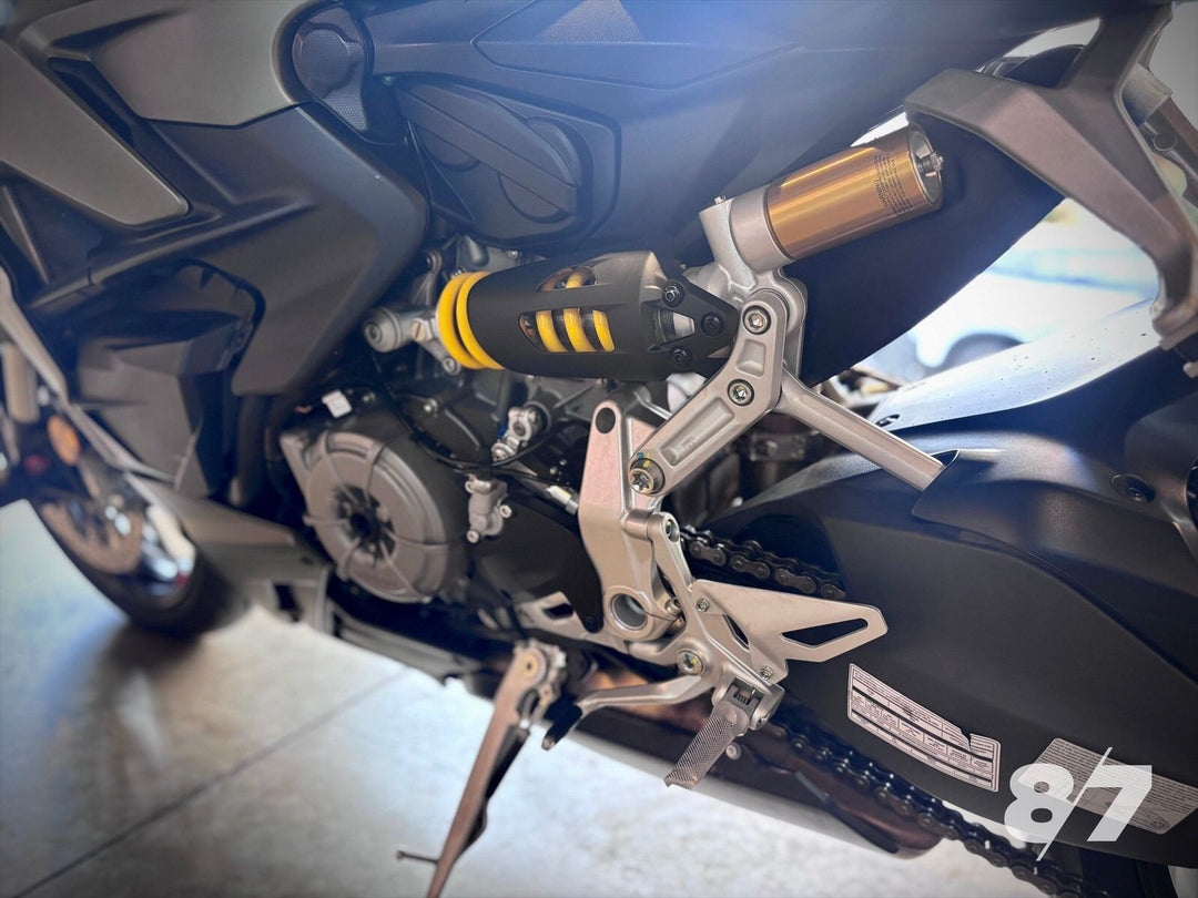 DUCATI STREETFIGHTER V2 2024