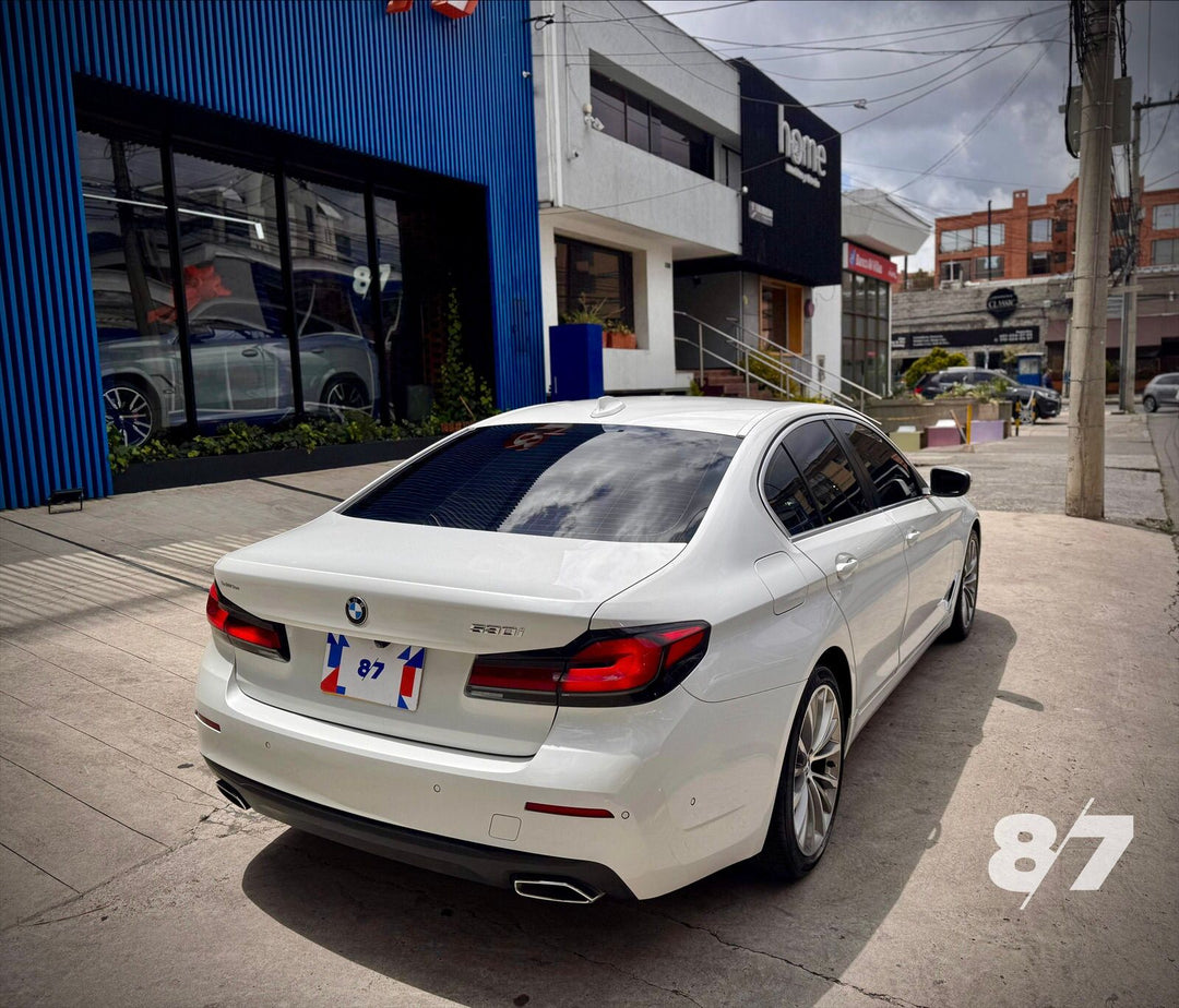 BMW  530I