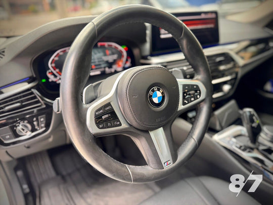 BMW  530I
