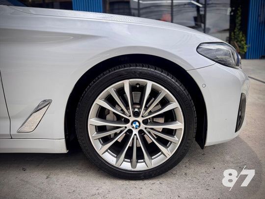 BMW  530I