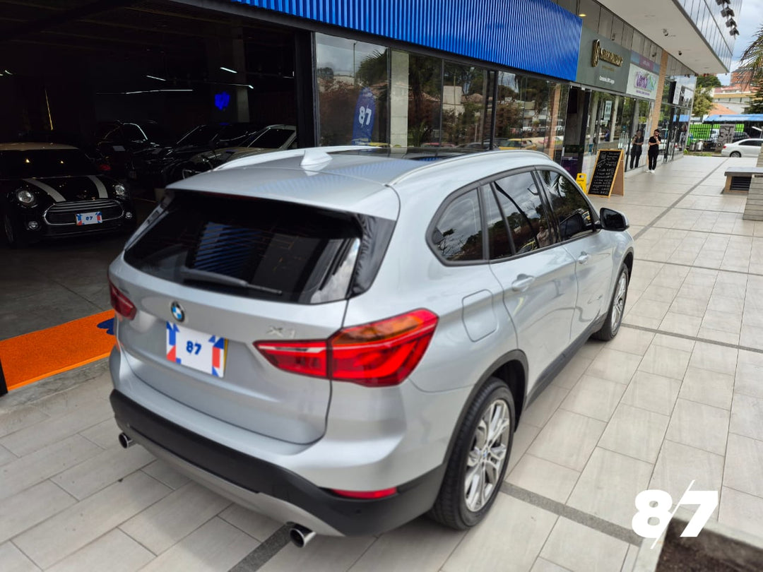BMW X1 SDRIVE 20I