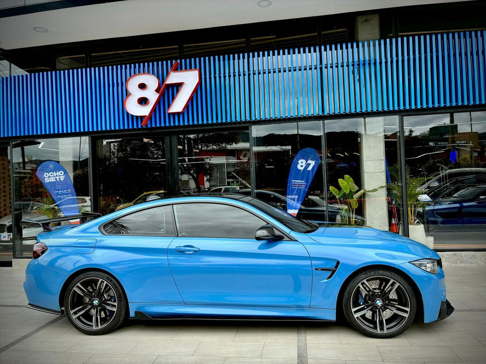 BMW M4 COUPE