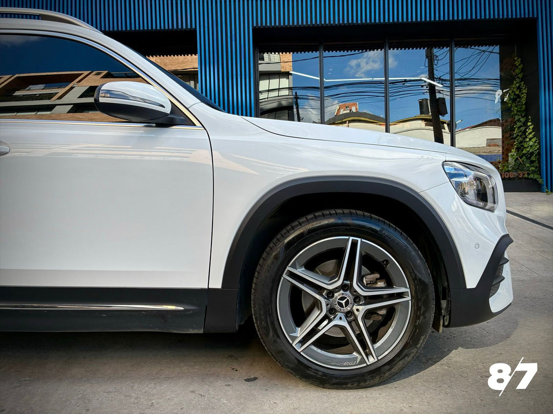 MERCEDES BENZ GLB 200