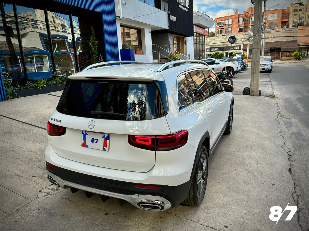 MERCEDES BENZ GLB 200