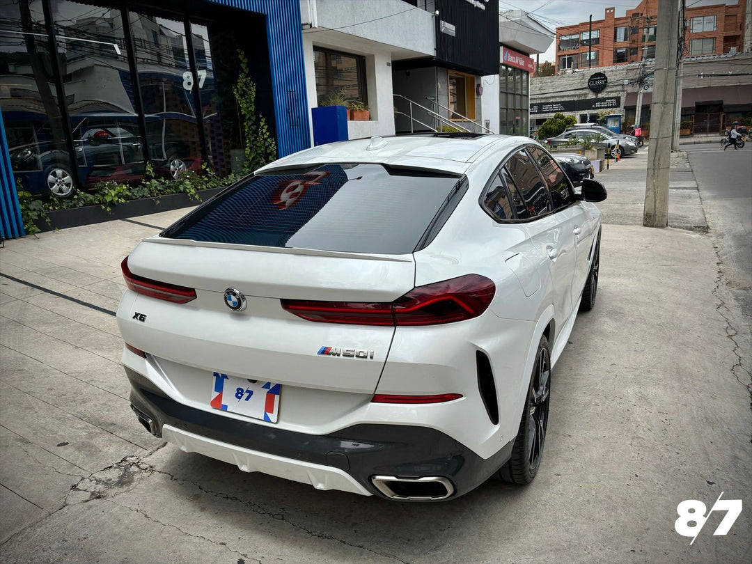 BMW X6 M50I