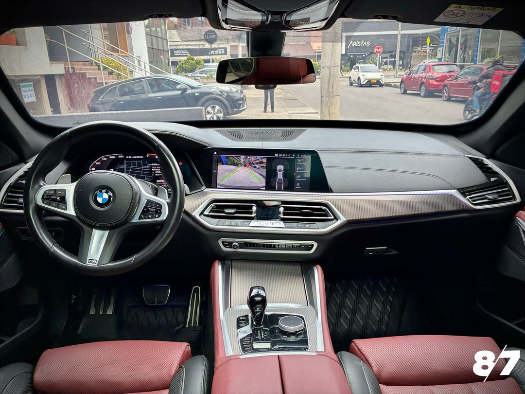 BMW X6 M50I