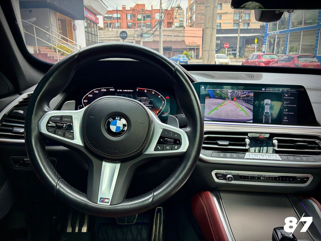 BMW X6 M50I