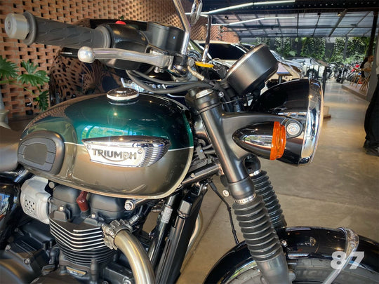 TRIUMPH BONNEVILLE T100