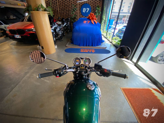 TRIUMPH BONNEVILLE T100