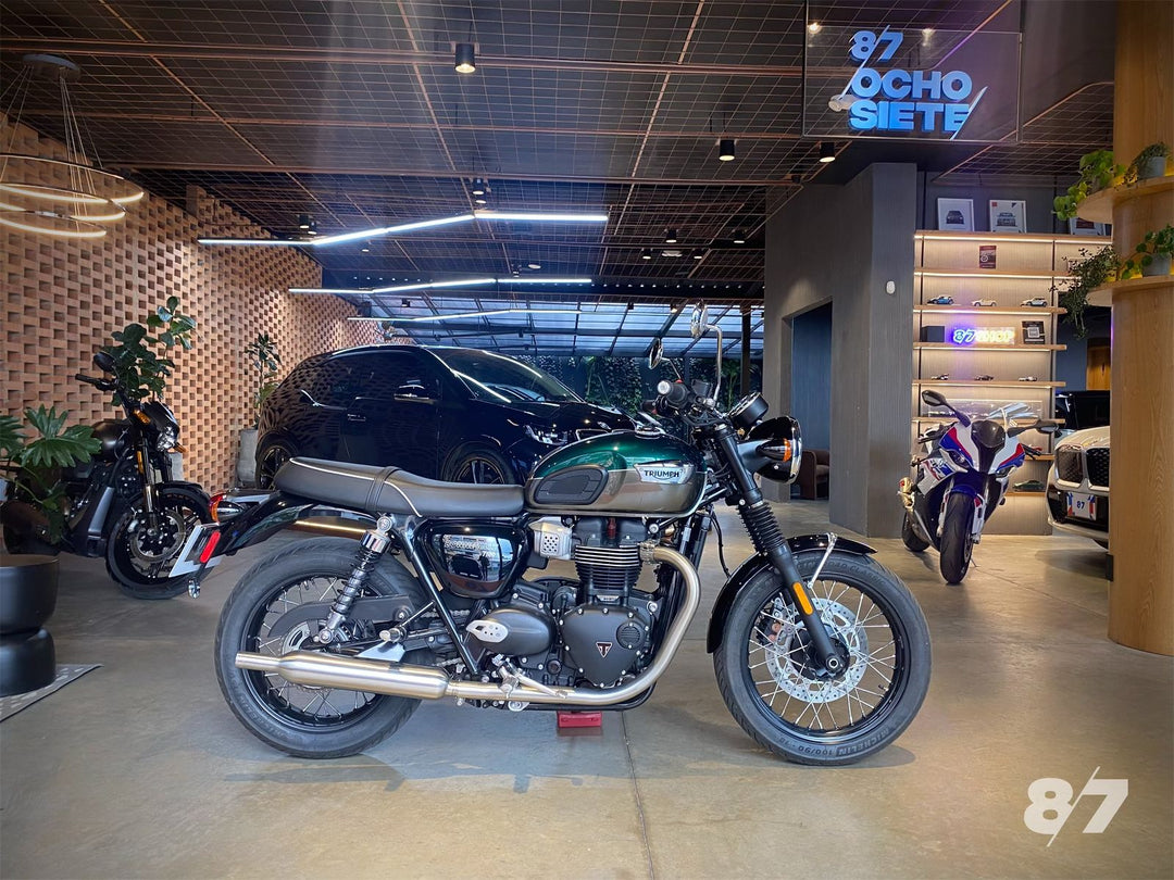 TRIUMPH BONNEVILLE T100